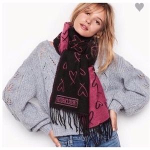 NWT Victoria’s Secret Scarf